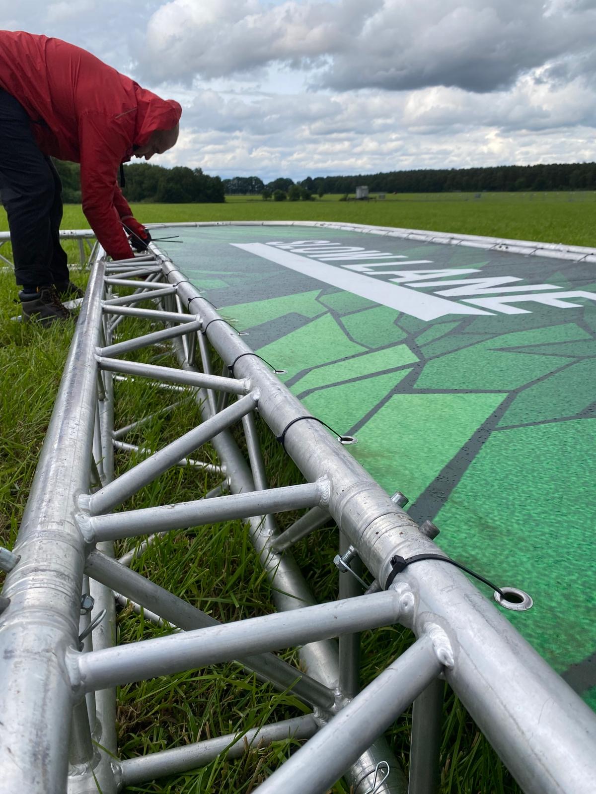 dcf7e3ce-126d-4441-8d2e-ca2e9281271c